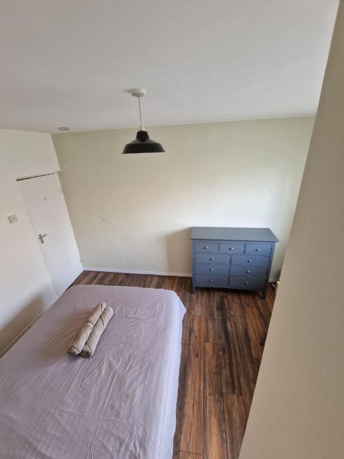 Cozy Room - Only Room Londen Buitenkant foto
